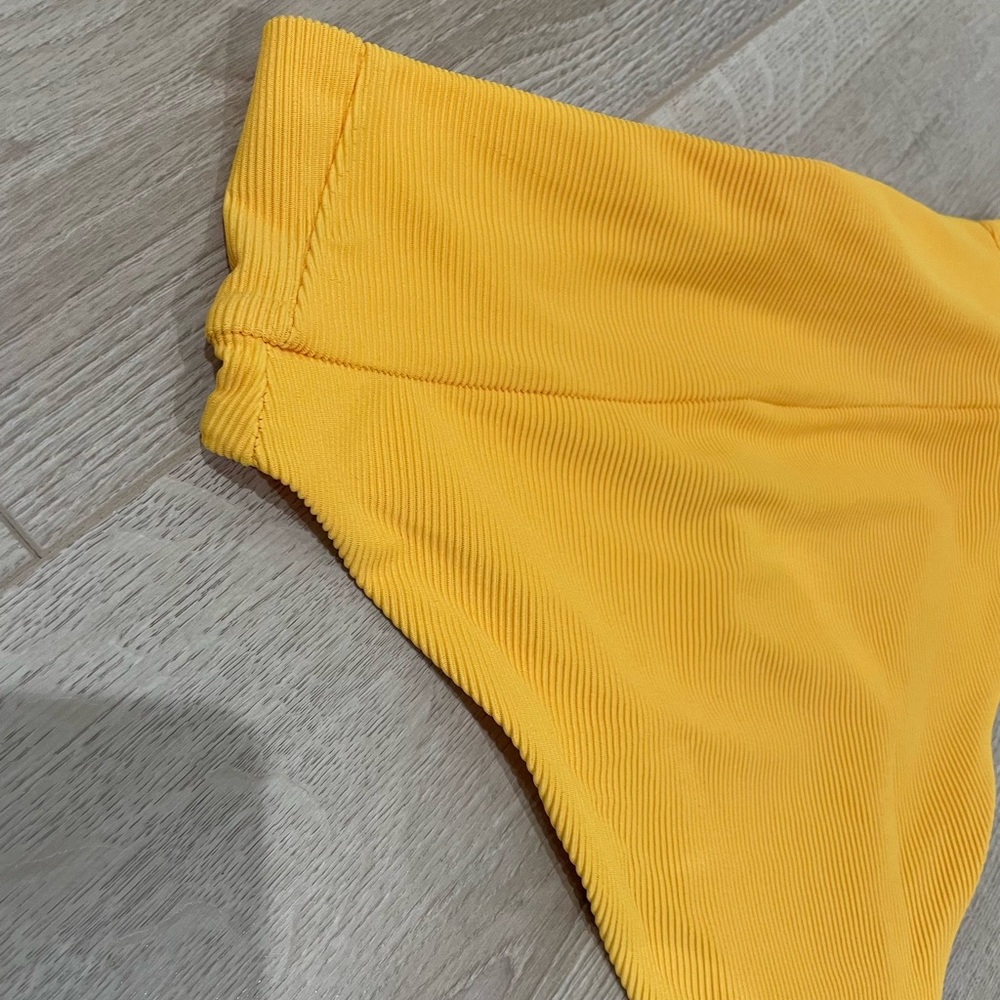 New! Beach Riot High-waisted Bikini Bottom - Picture 7 of 10